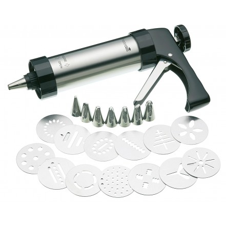 KitchenCraft MasterClass Biscuit Making and Icing Set - 22 Pieces
